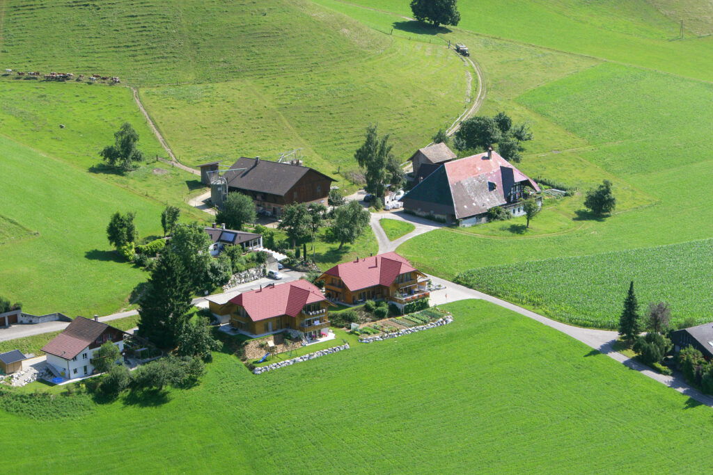 Ansicht des Bauernhofes aus der Vogelperspektive